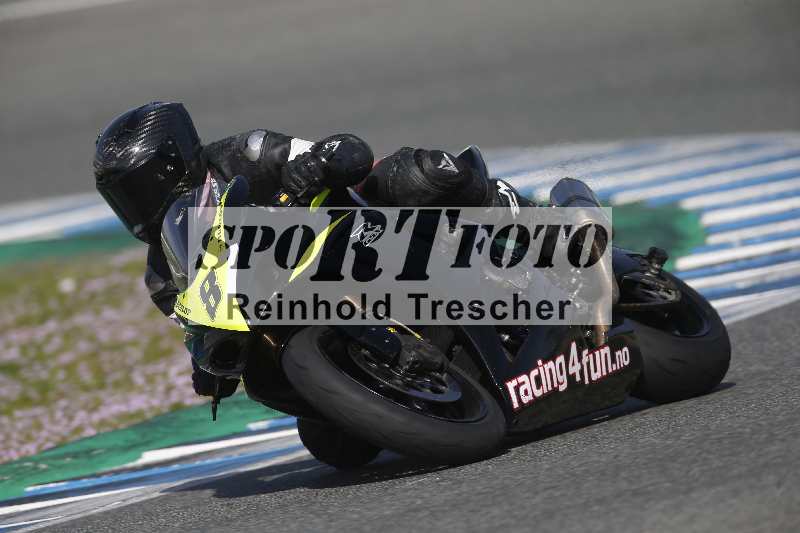 /Archiv-2024/02 29.01.-02.02.2024 Moto Center Thun Jerez/Gruppe gruen-green/87